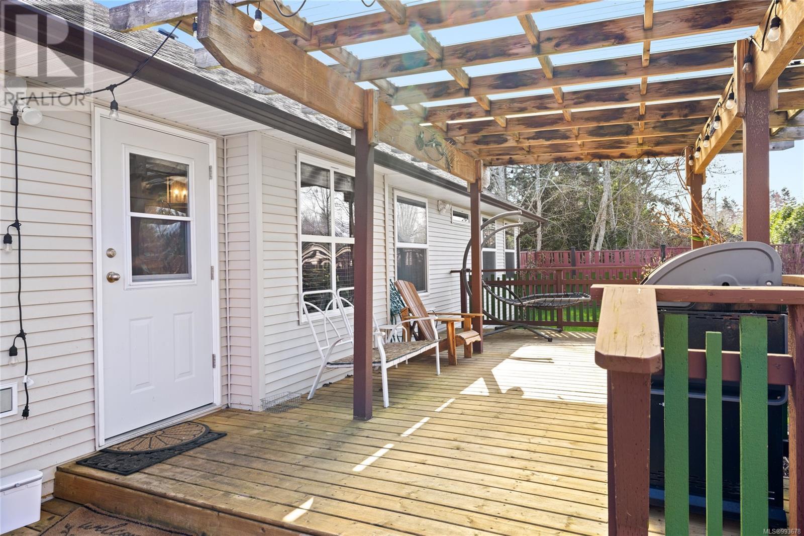 2848 Bryden Pl, Courtenay