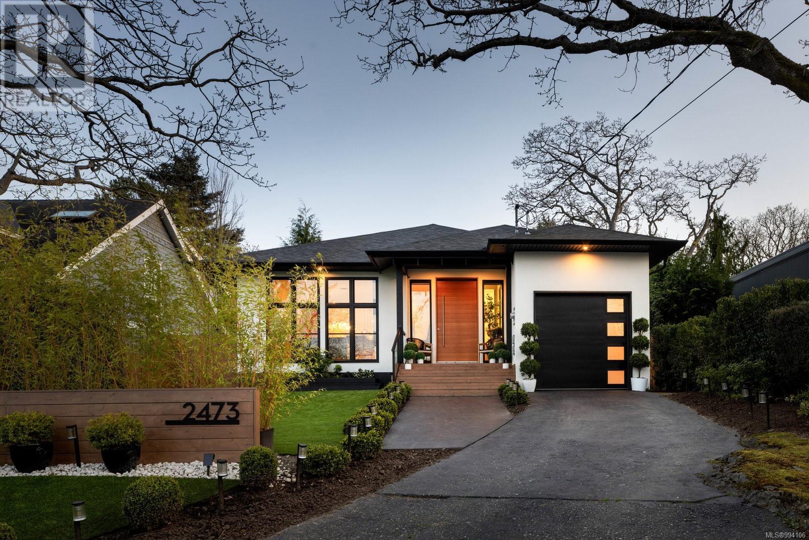2473 Plumer Street, Oak Bay