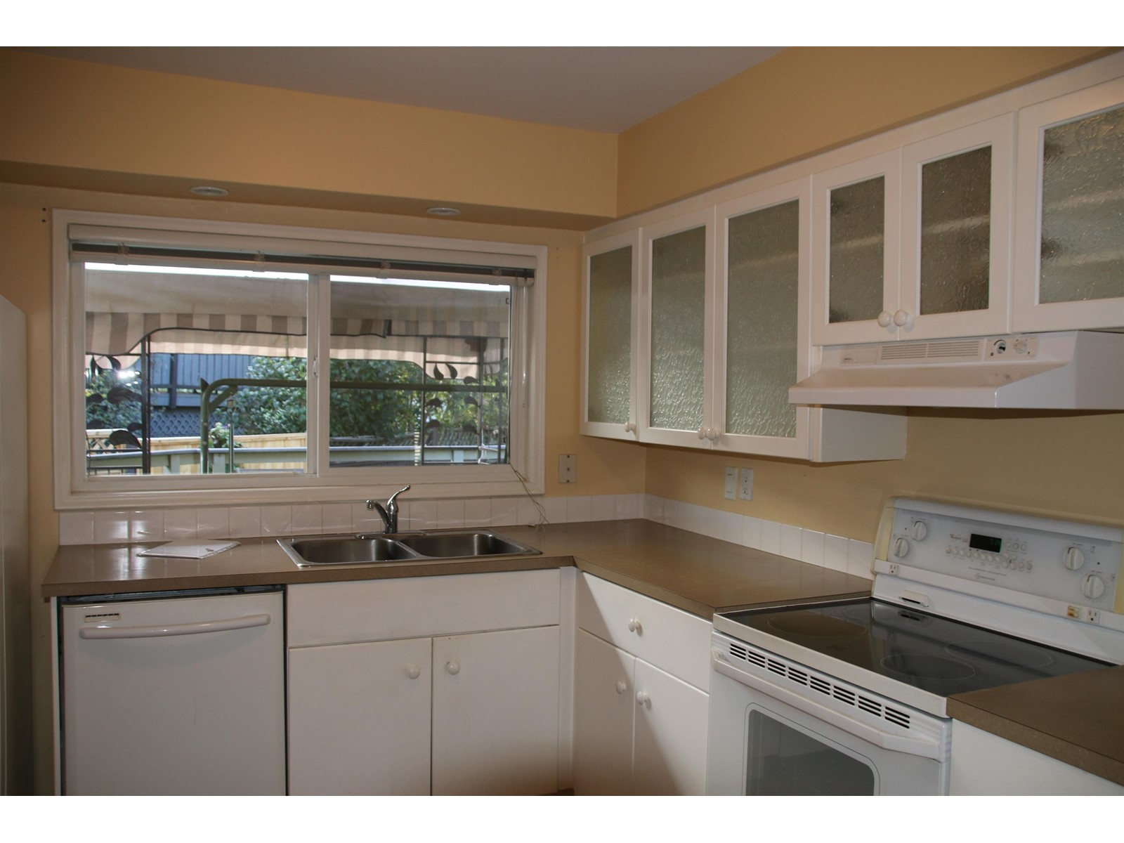 1 46147 BROOKS AVENUE, Chilliwack Proper South, Chilliwack real estate listing R2962320