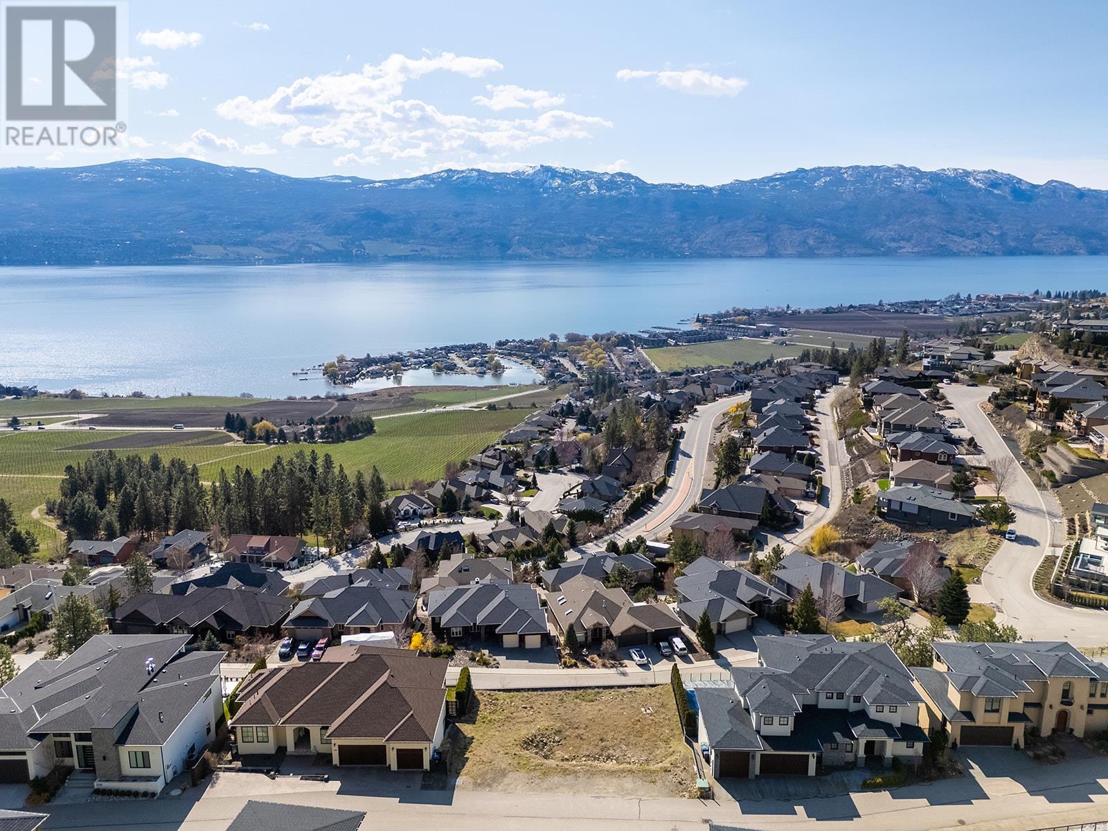 3231 Pinot Noir Place, West Kelowna