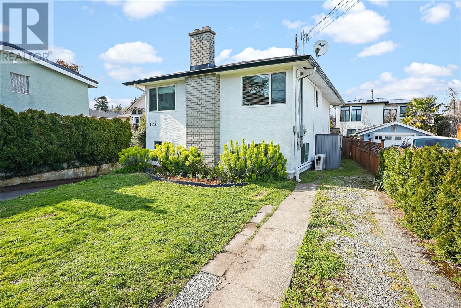 1426 Westall Avenue, Victoria