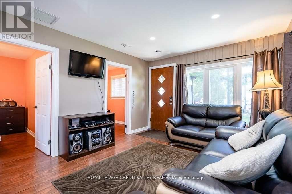 230 ROBINS POINT ROAD - 17