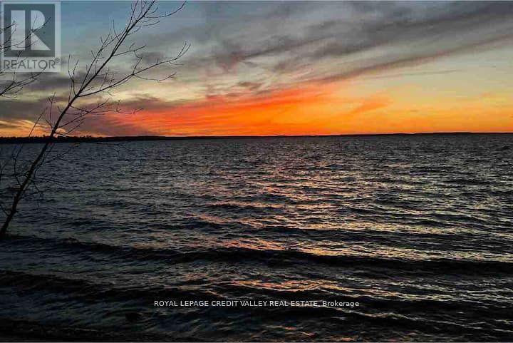 230 ROBINS POINT ROAD - 23