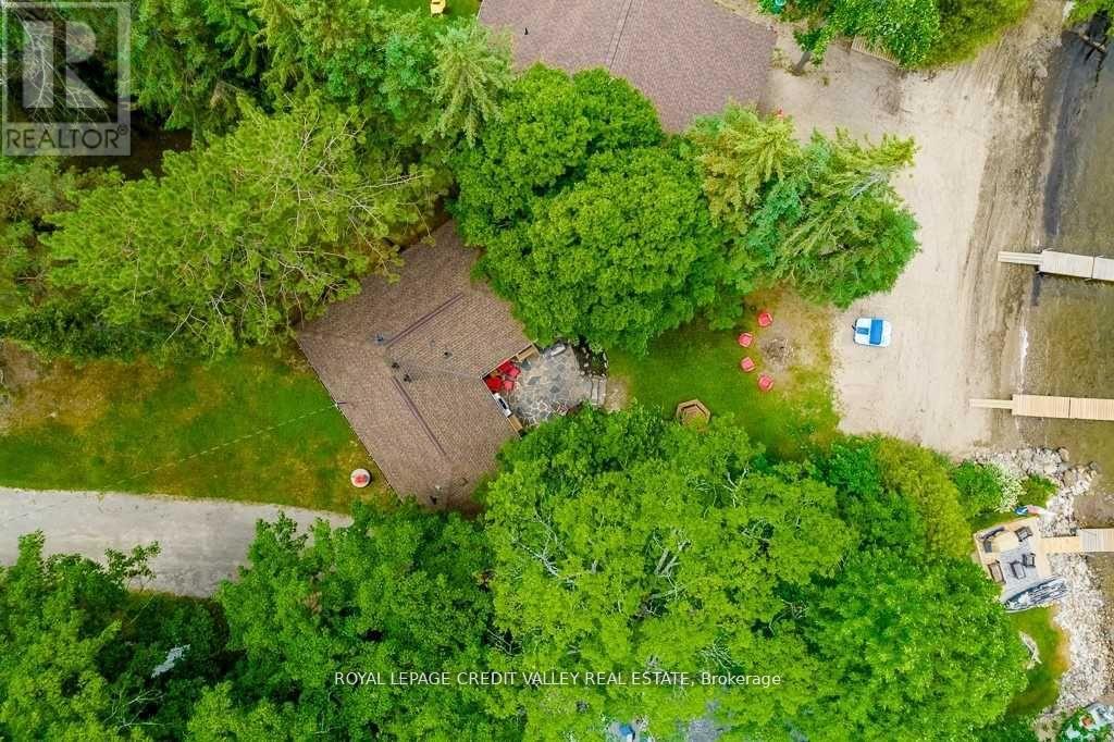 230 ROBINS POINT ROAD - 24