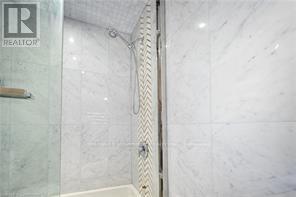 Photo 19 of 48 Larchwood Circle, Welland ON