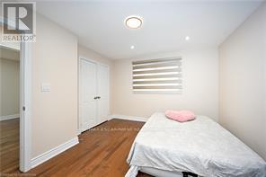 Photo 21 of 48 Larchwood Circle, Welland ON
