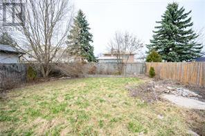Photo 46 of 48 Larchwood Circle, Welland ON