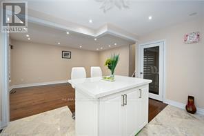 Photo 8 of 48 Larchwood Circle, Welland ON