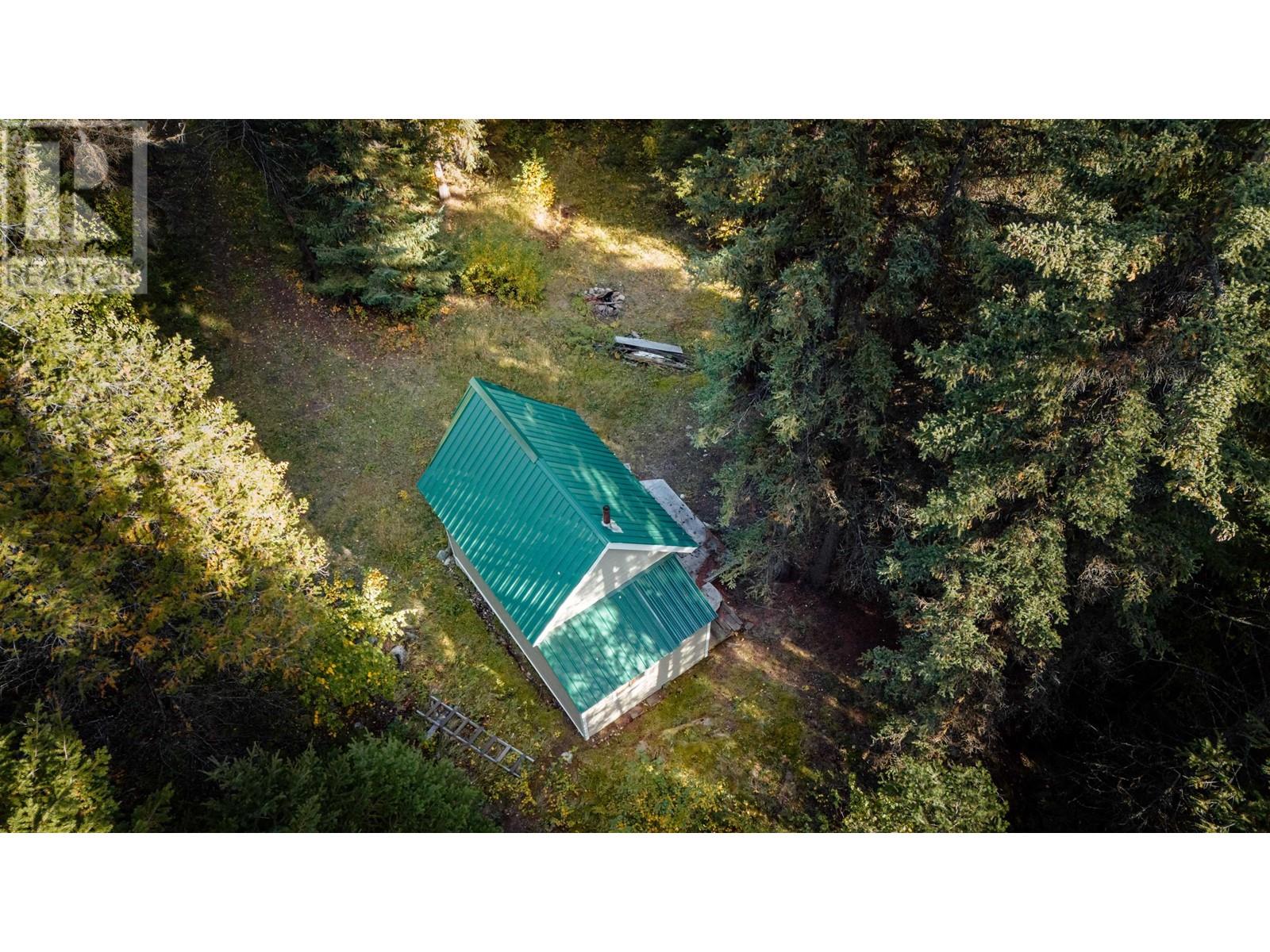 5441 TIMOTHY LAKE ROAD, Lac La Hache