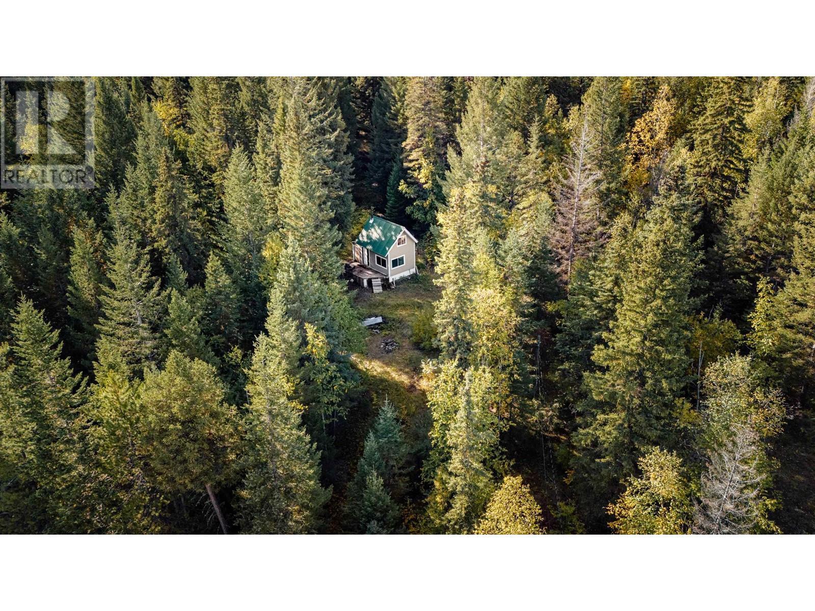 5441 TIMOTHY LAKE ROAD, Lac La Hache