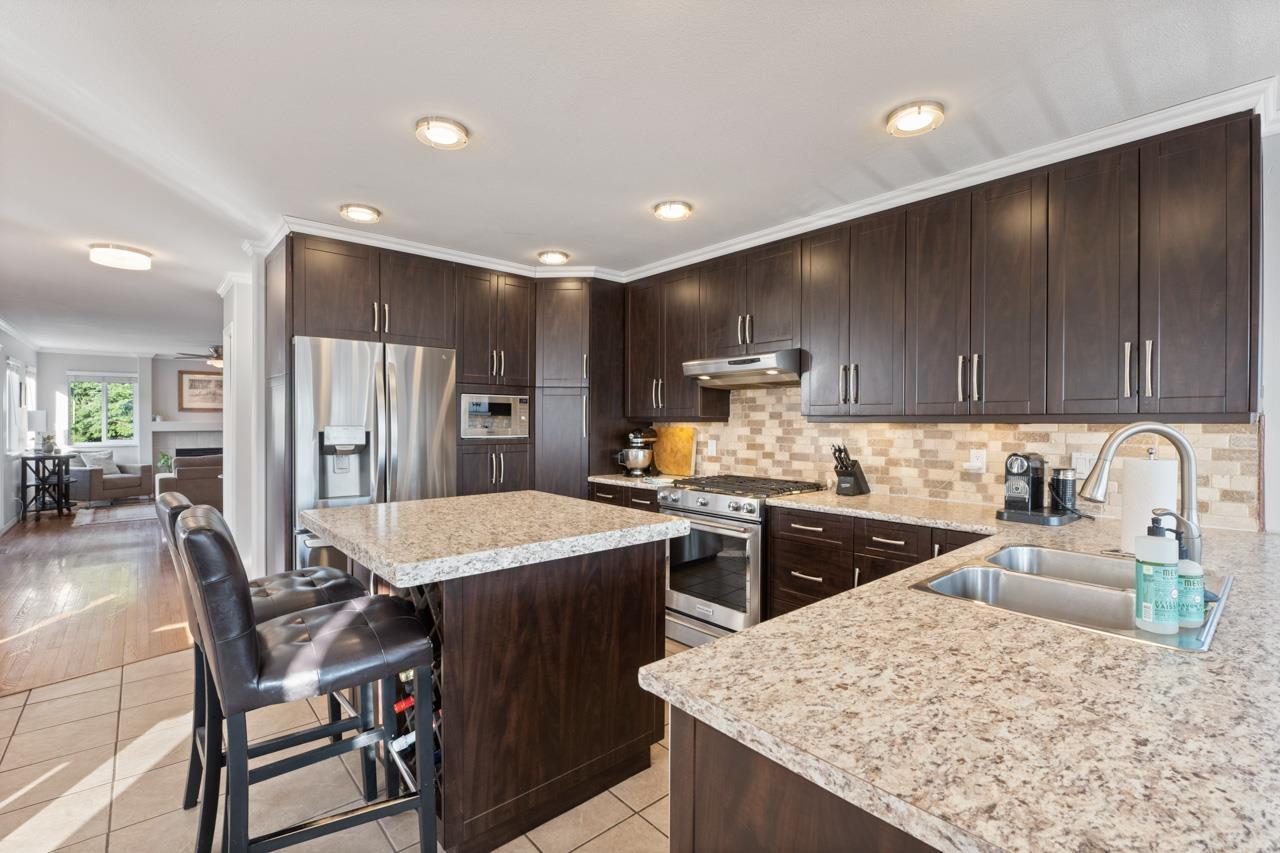 835 STEVENS STREET, White Rock real estate listing R2984946