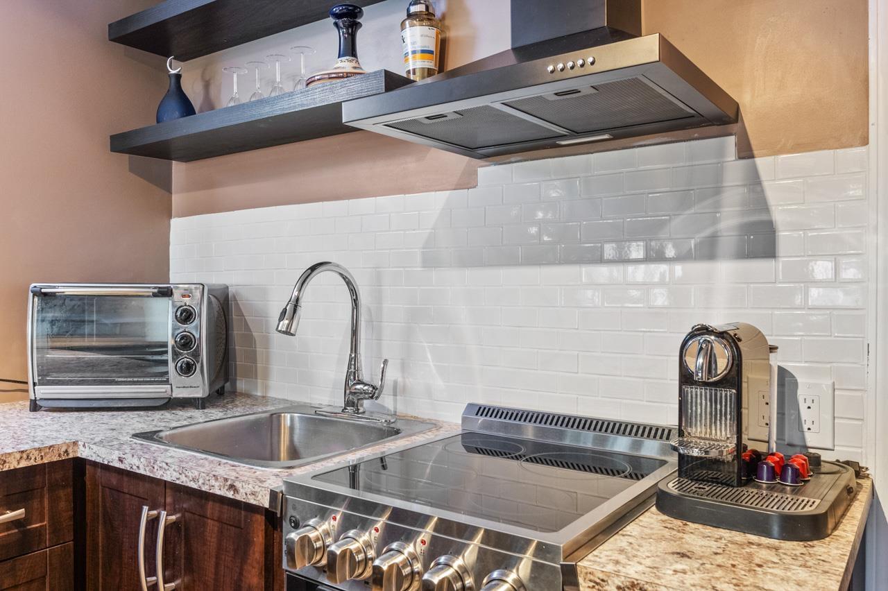 835 STEVENS STREET, White Rock real estate listing R2984946