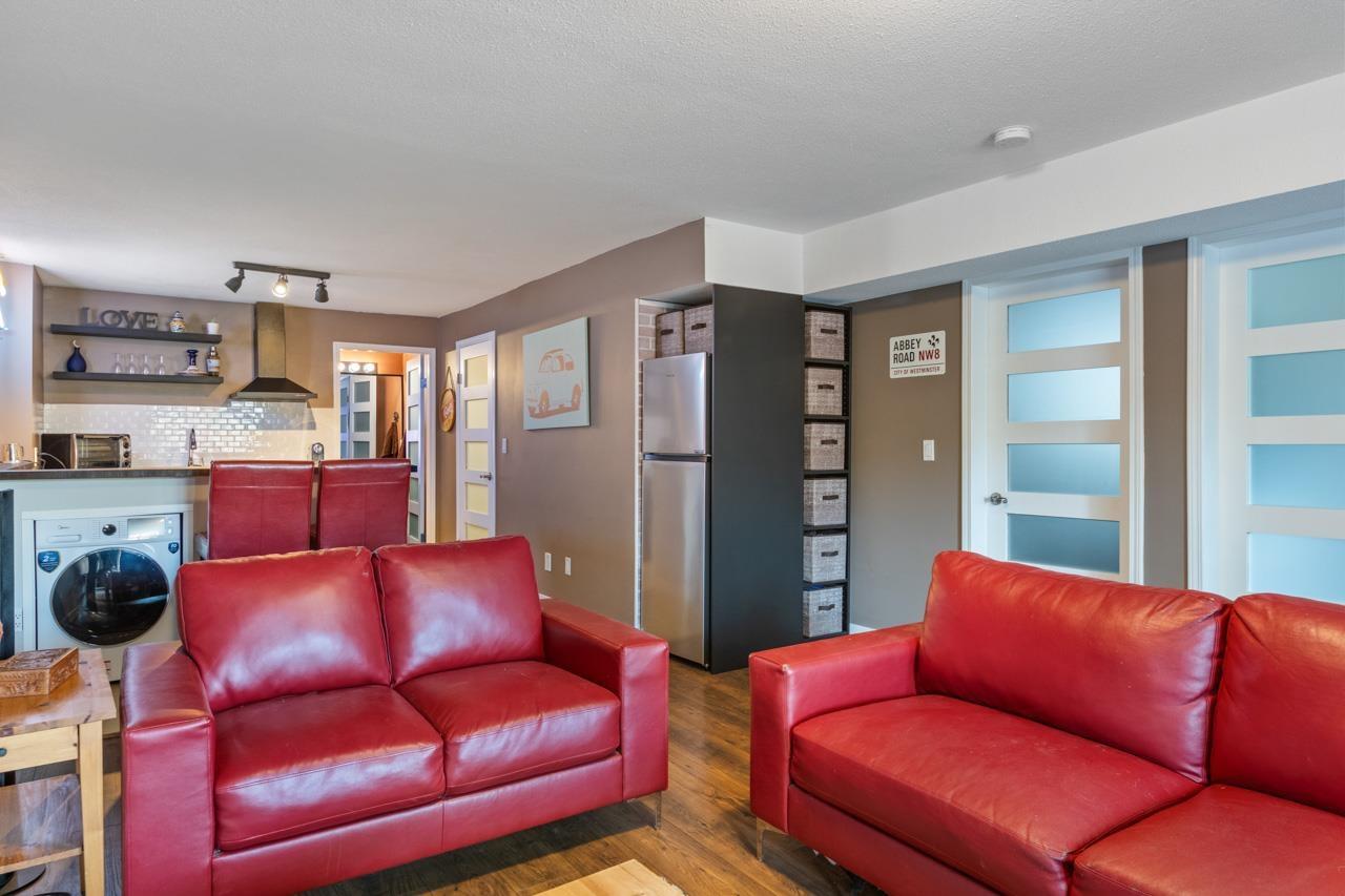 835 STEVENS STREET, White Rock real estate listing R2984946