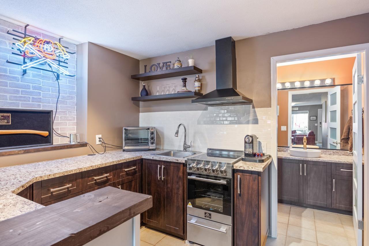 835 STEVENS STREET, White Rock real estate listing R2984946