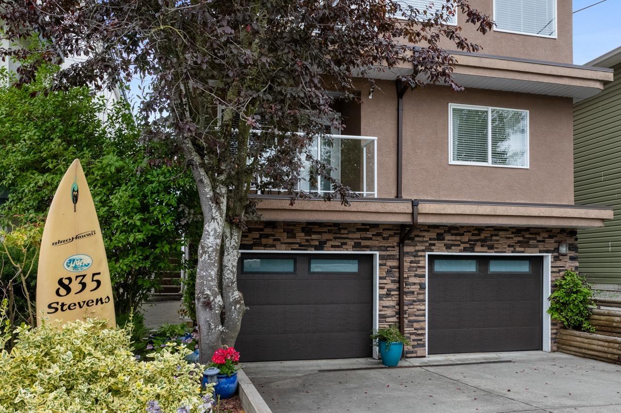 835 STEVENS STREET, White Rock real estate listing R2984946