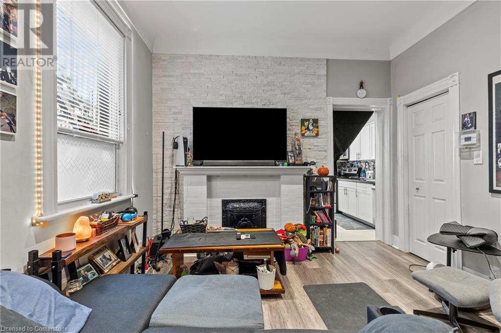 Photo 27 of 181 West Avenue N, Hamilton ON