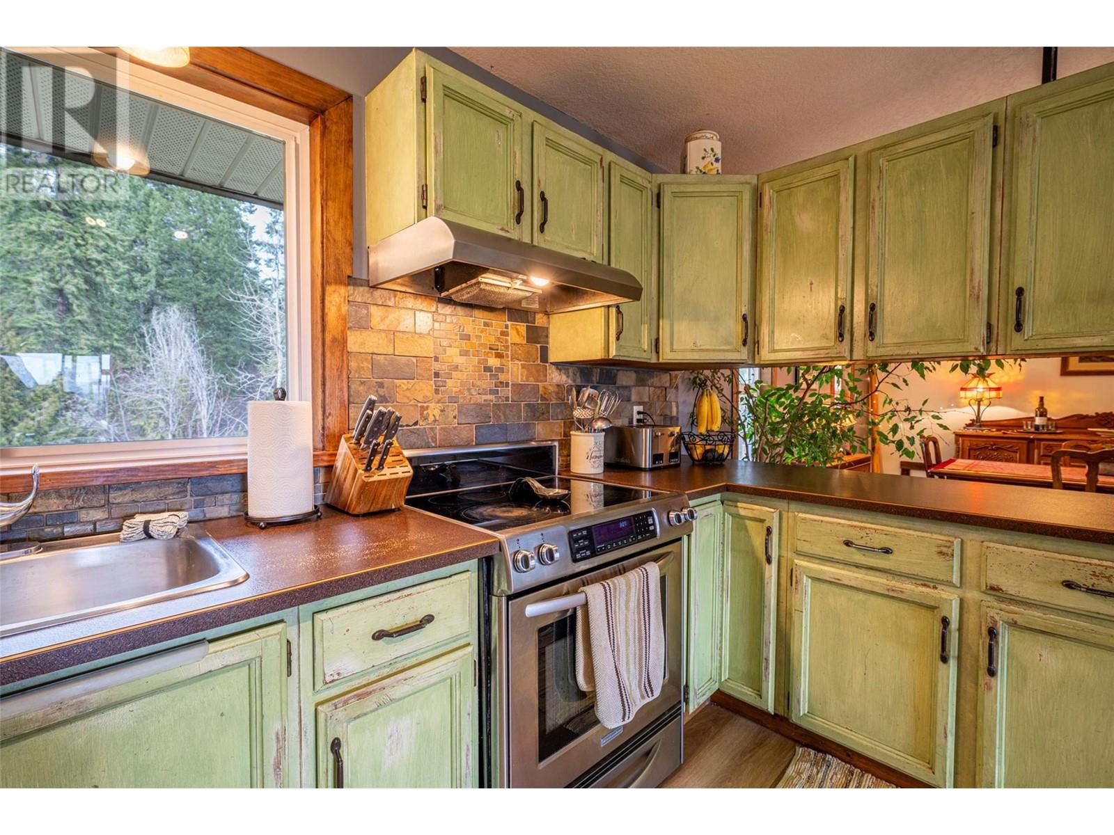 4250 Frederick Road, Armstrong