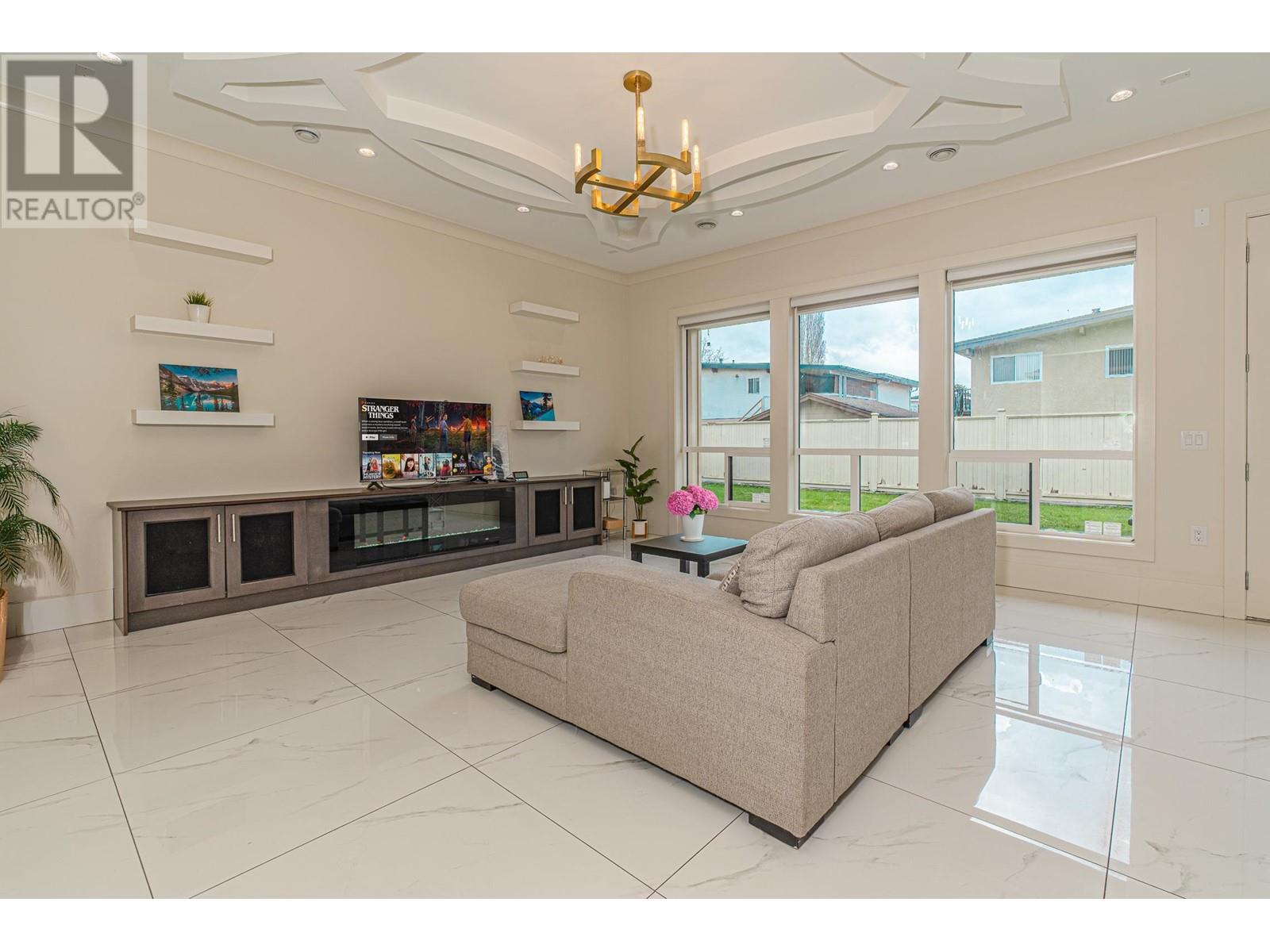 3340 MORESBY DRIVE, Richmond