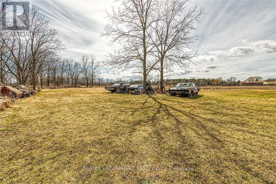 Photo 33 of 492 Second Road E, Hamilton ON