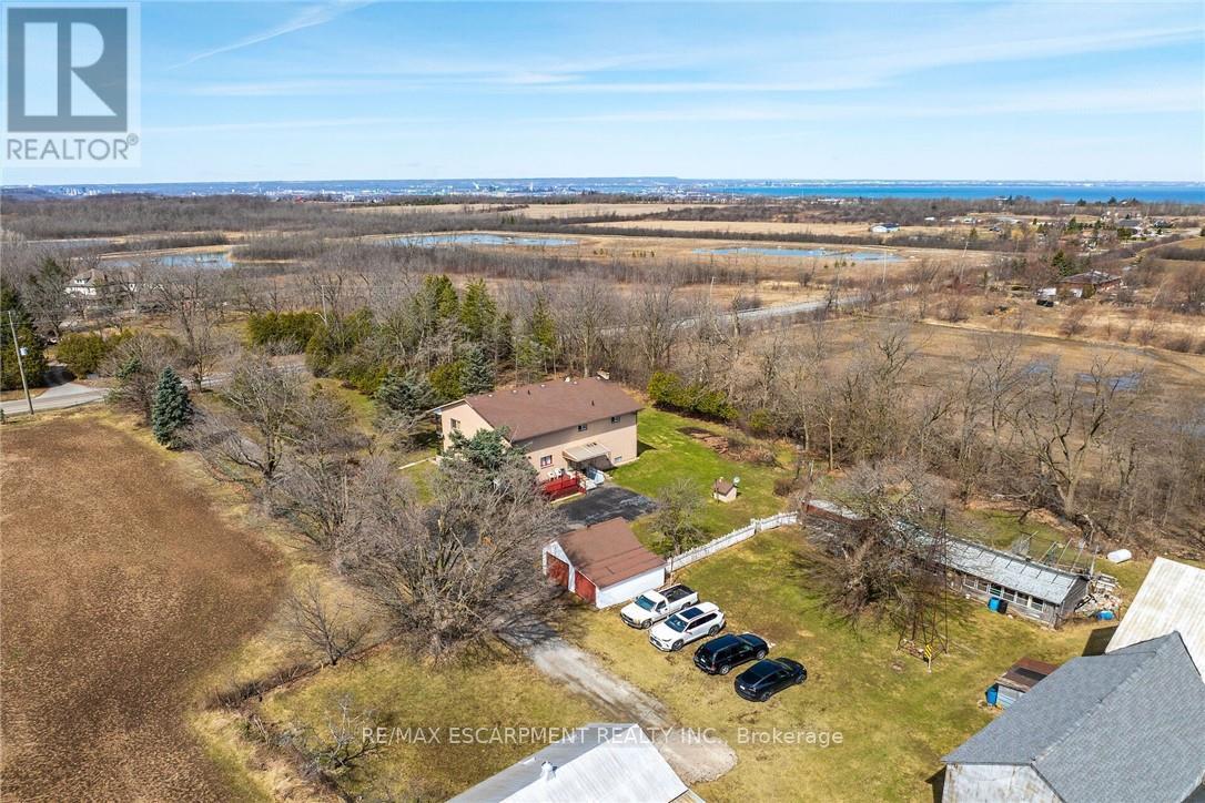 Photo 38 of 492 Second Road E, Hamilton ON