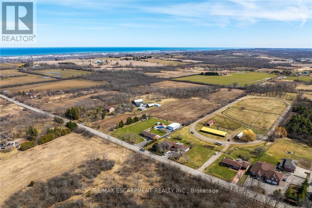 Photo 39 of 492 Second Road E, Hamilton ON