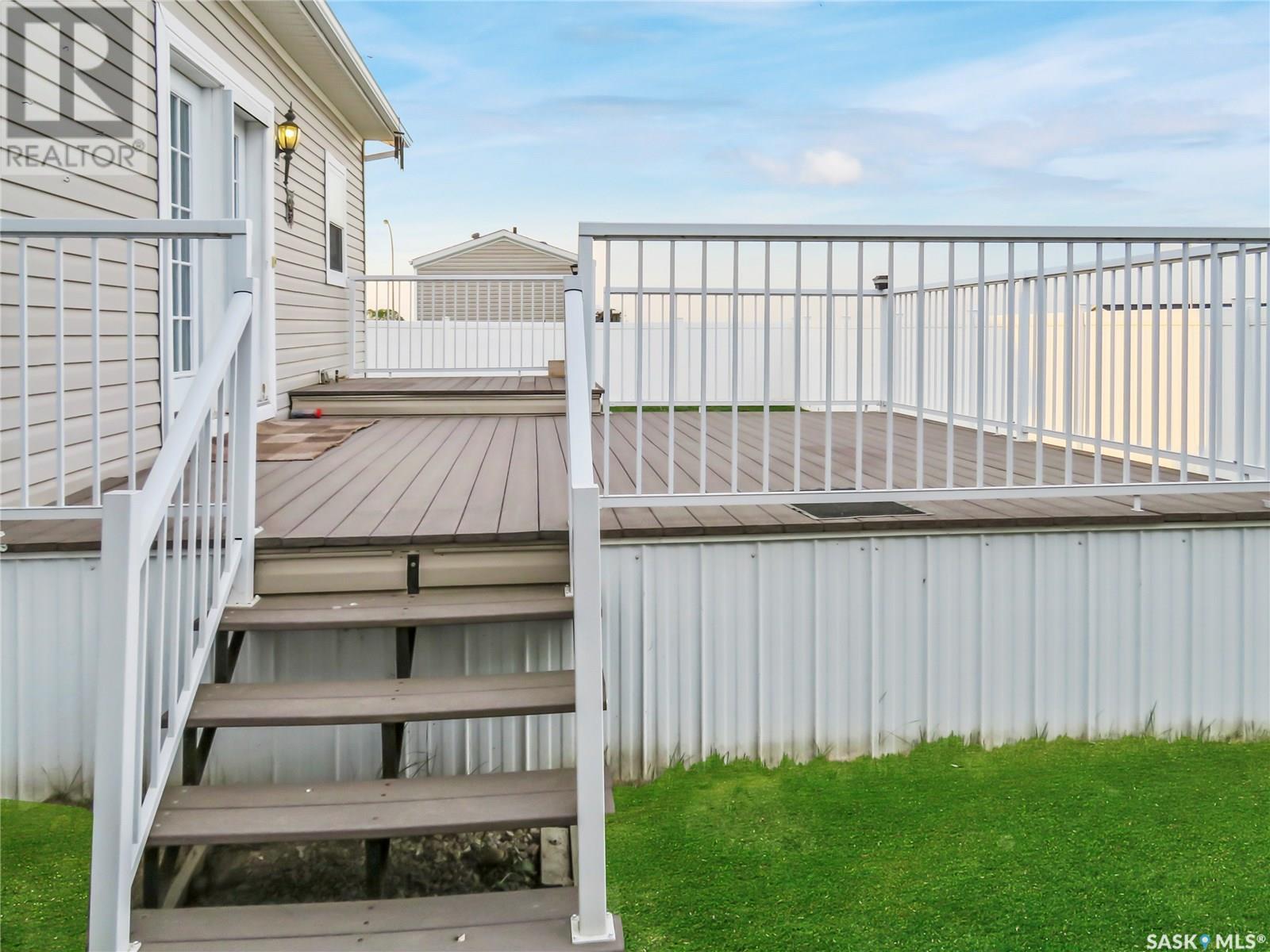 Single Family House Mobile Home for Sale in  Prairie Sun COURT Swift Current 