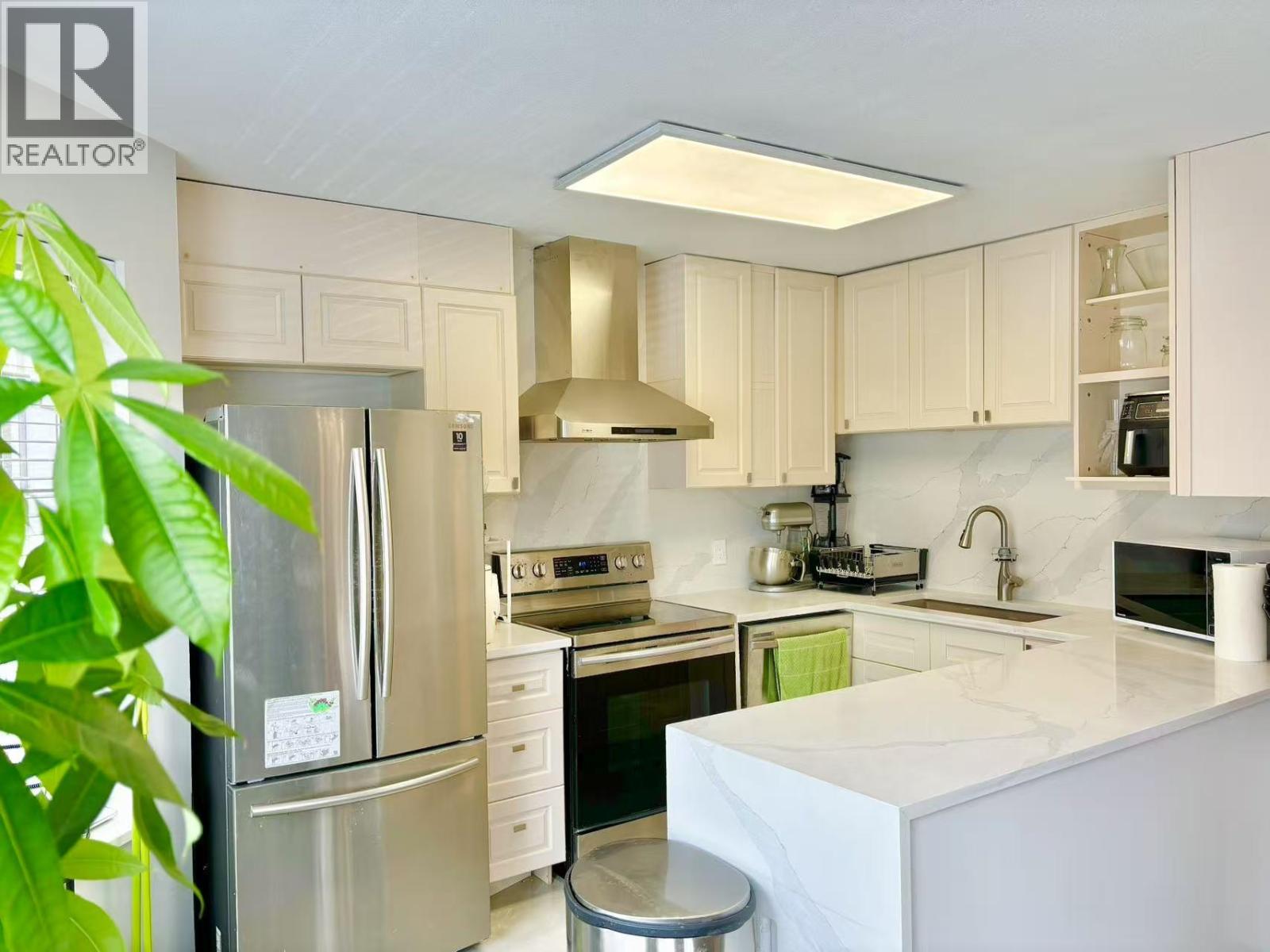 #18-8711 JONES Road, Richmond