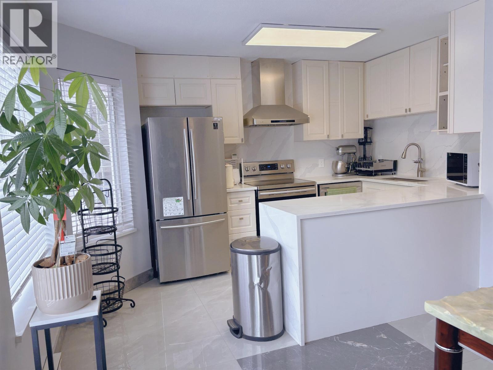 #18-8711 JONES Road, Richmond