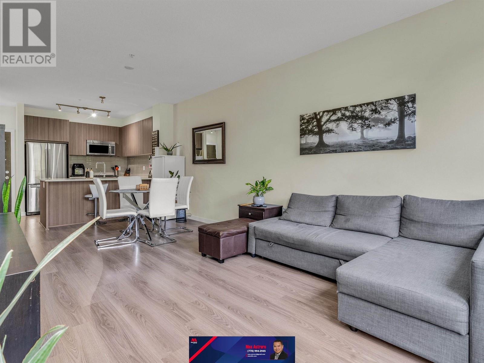 Photo 7 of 302 1151 Windsor Mews, Coquitlam BC