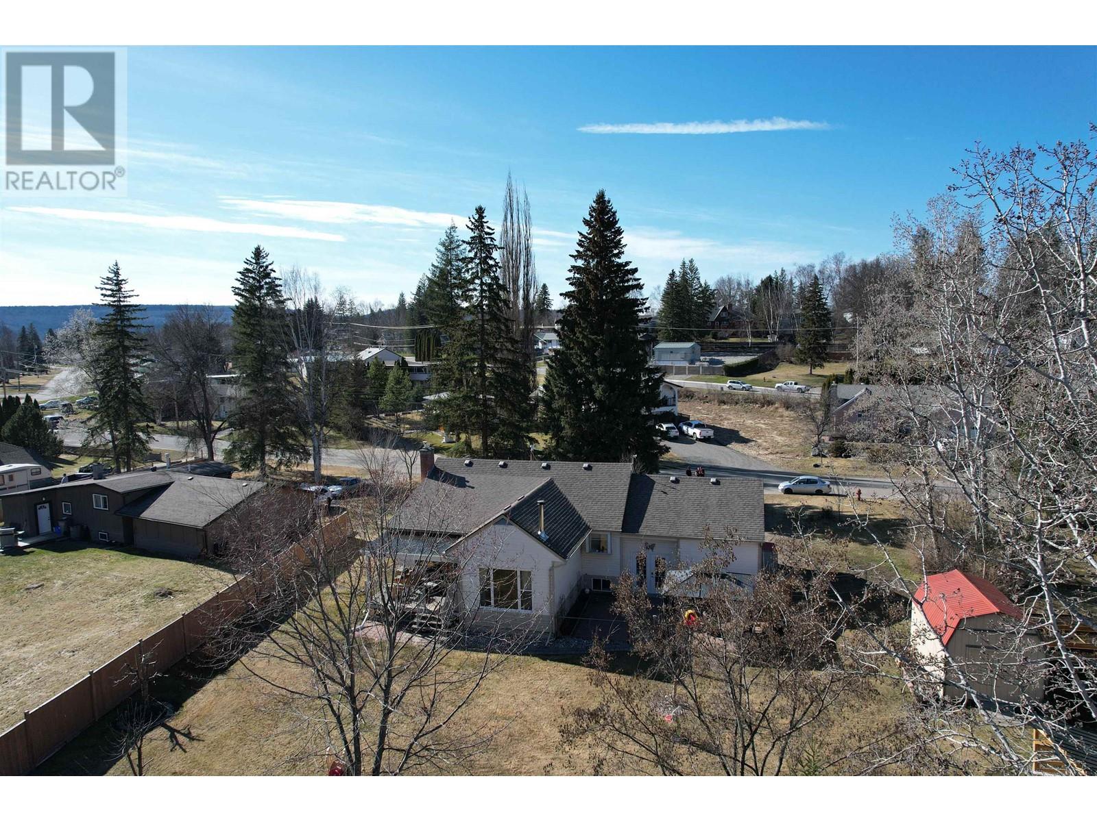 1384 MOFFAT AVENUE, Quesnel