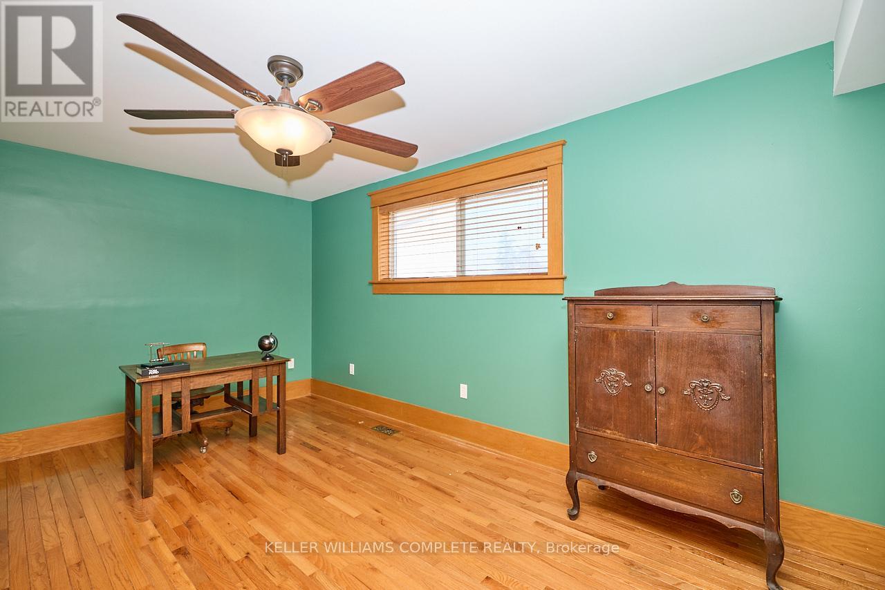 Photo 21 of 4915 King Street, Lincoln ON