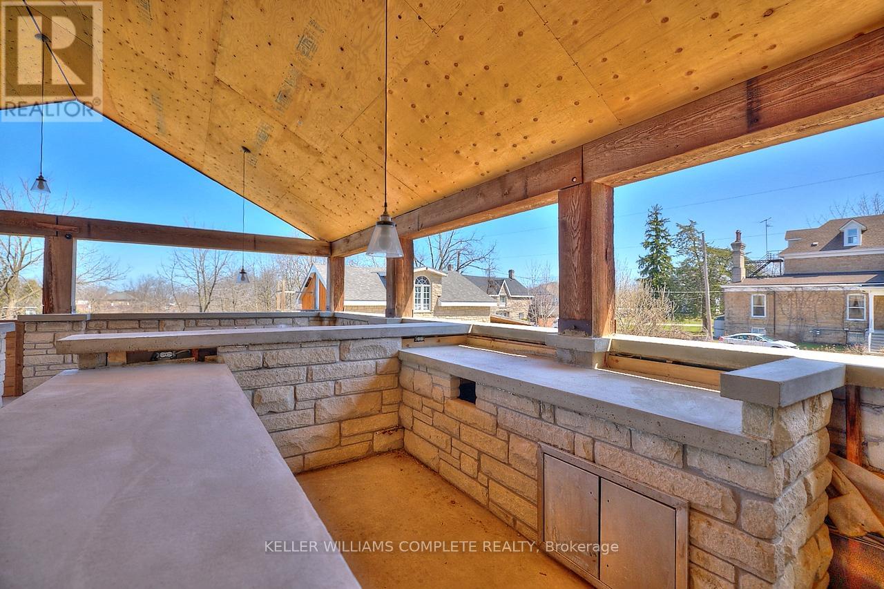 Photo 31 of 4915 King Street, Lincoln ON