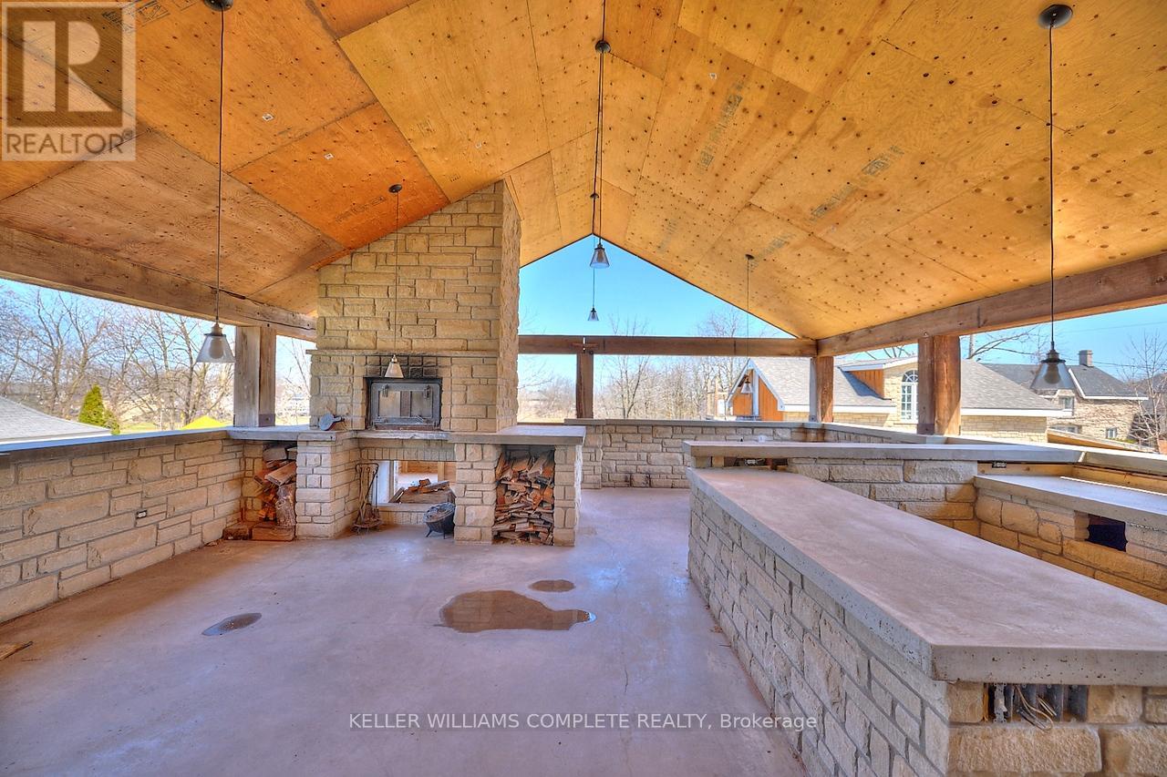 Photo 32 of 4915 King Street, Lincoln ON