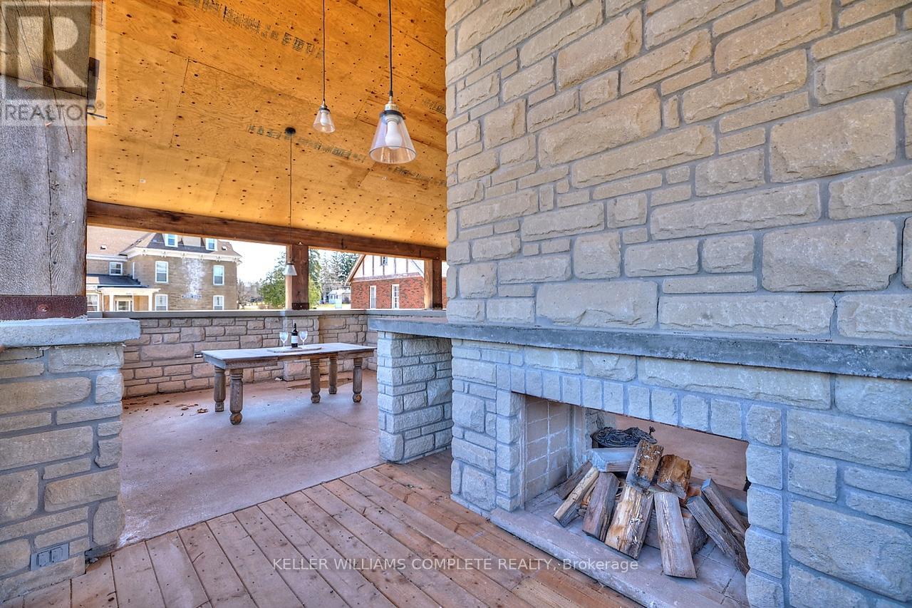 Photo 34 of 4915 King Street, Lincoln ON
