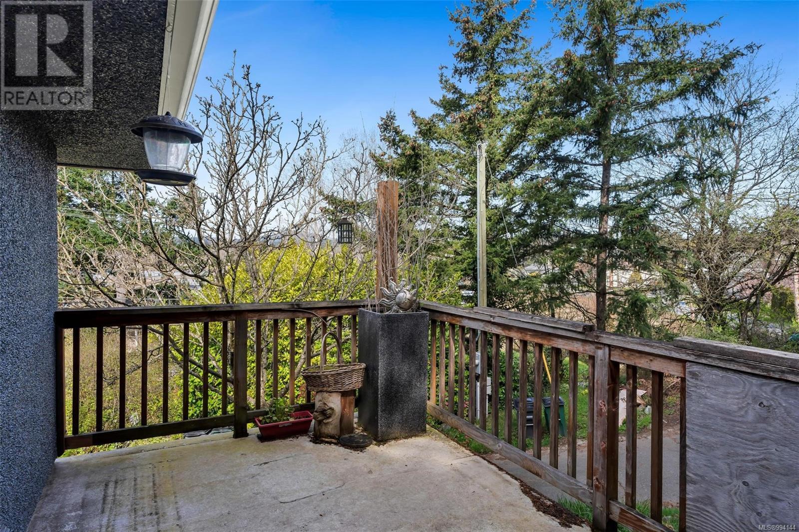 Photo 20 of 4087 Carey Rd, Saanich BC