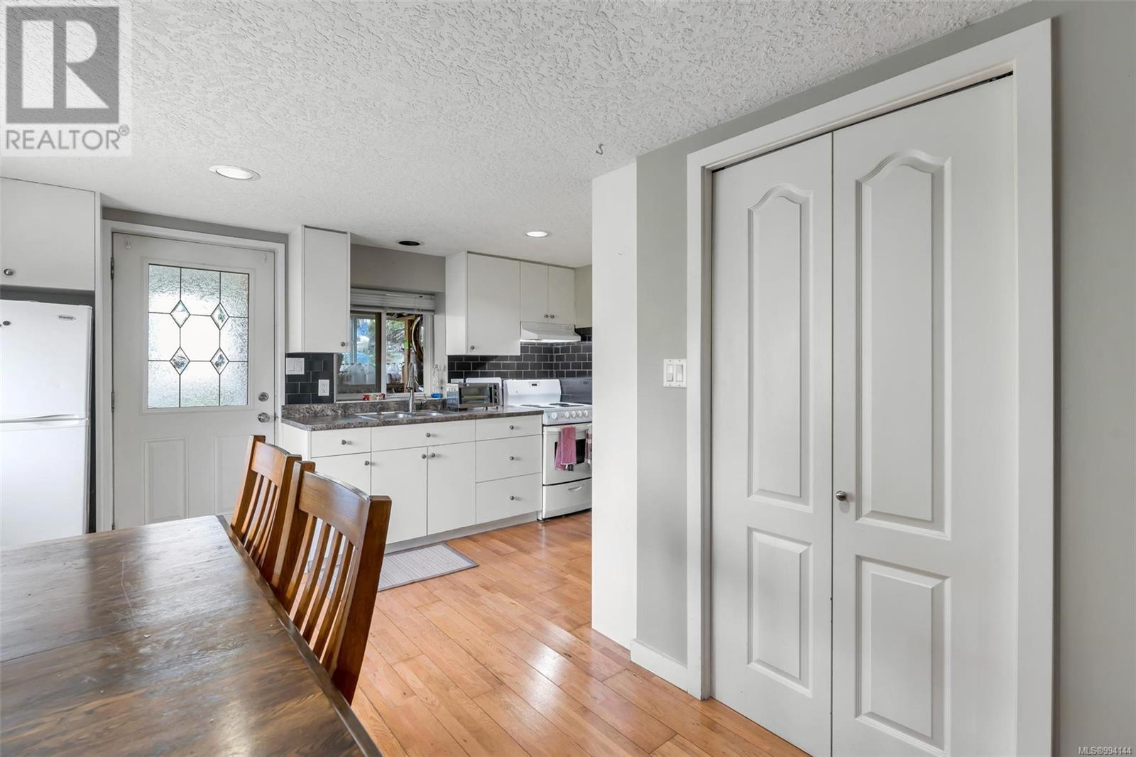 Photo 25 of 4087 Carey Rd, Saanich BC