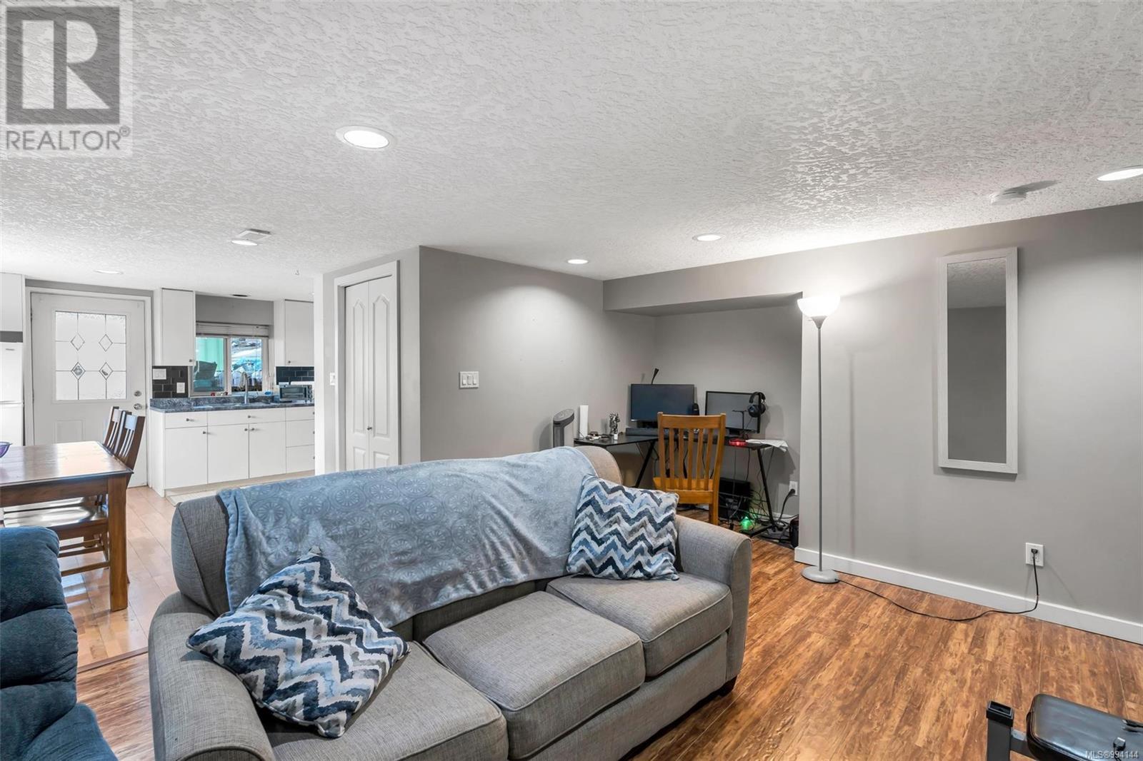 Photo 28 of 4087 Carey Rd, Saanich BC