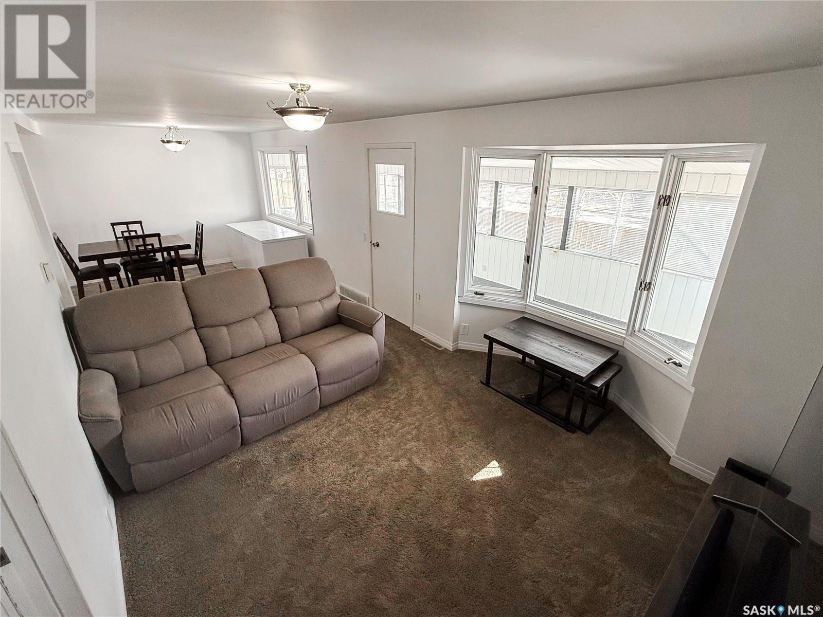 Photo 7 of 106 1st Street, Gull Lake SK