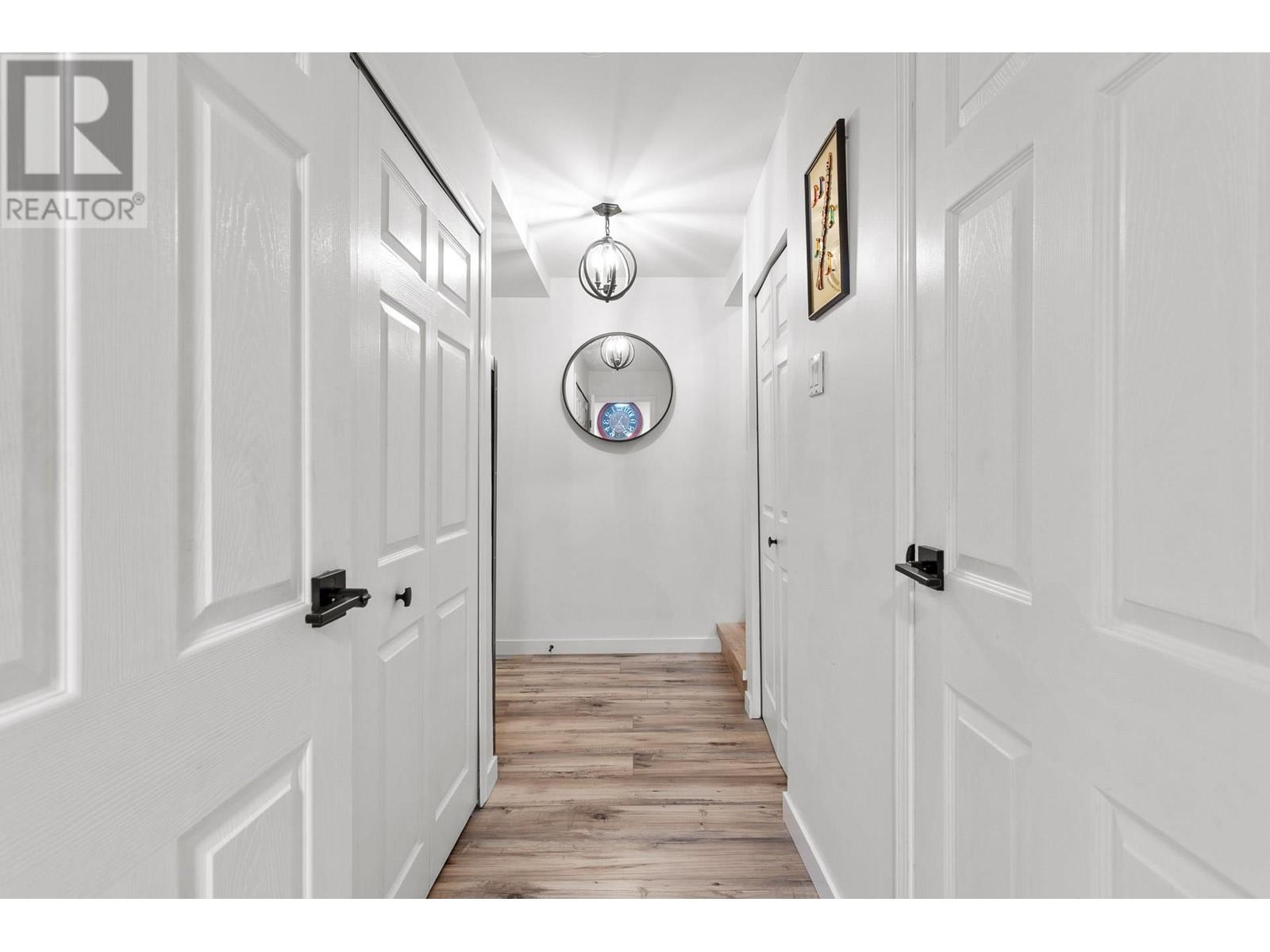 208 1220 FALCON DRIVE, Coquitlam