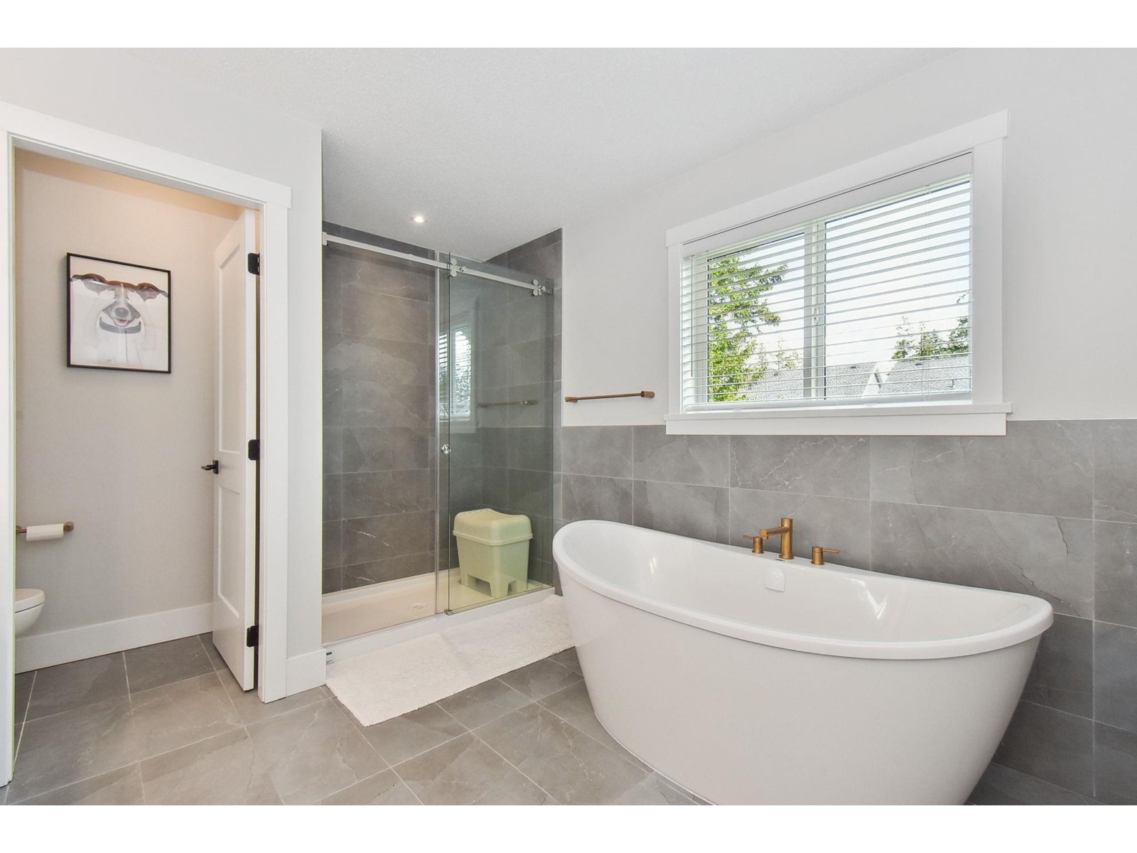 2870 203 STREET, Langley