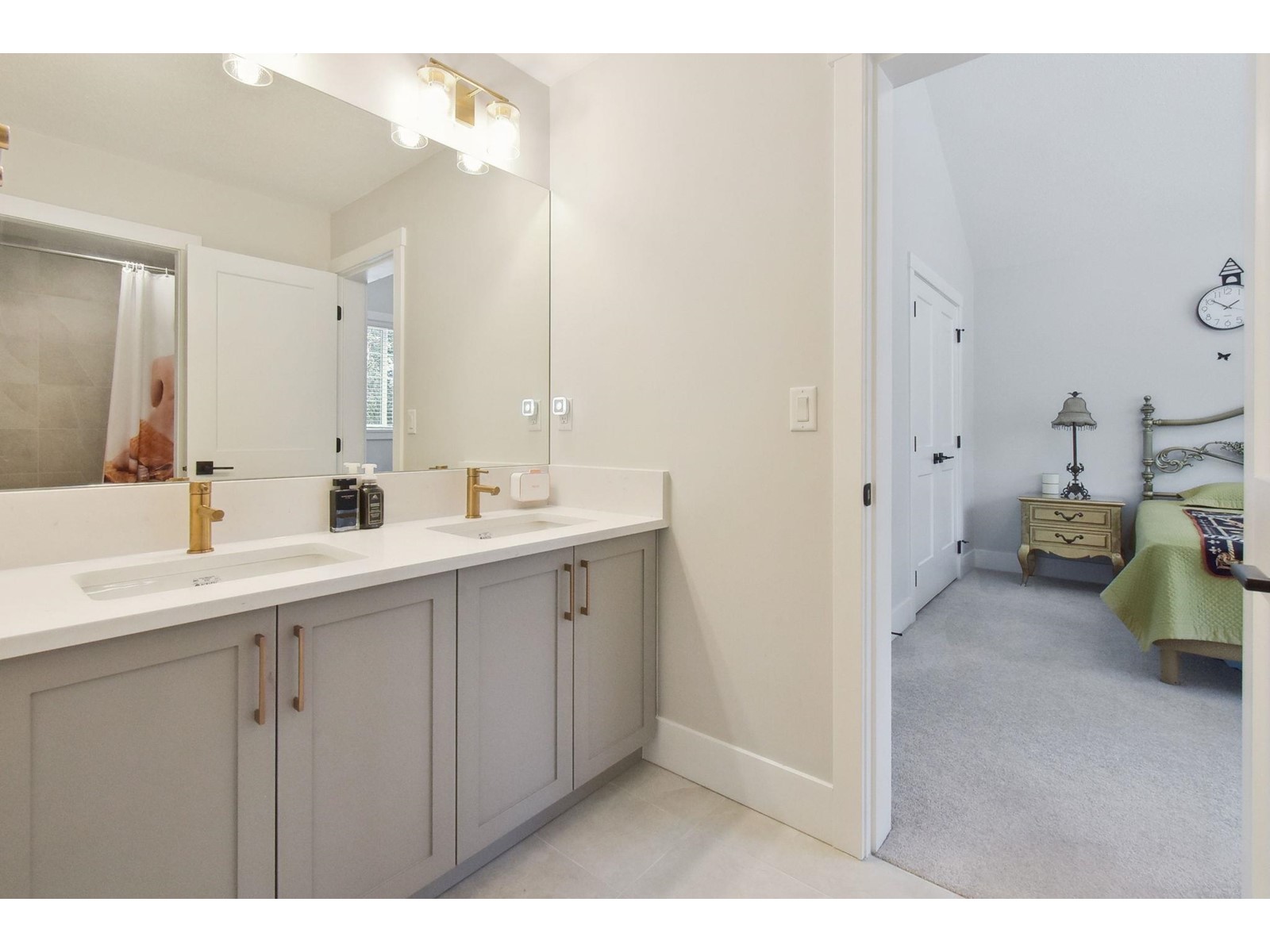 2870 203 STREET, Langley