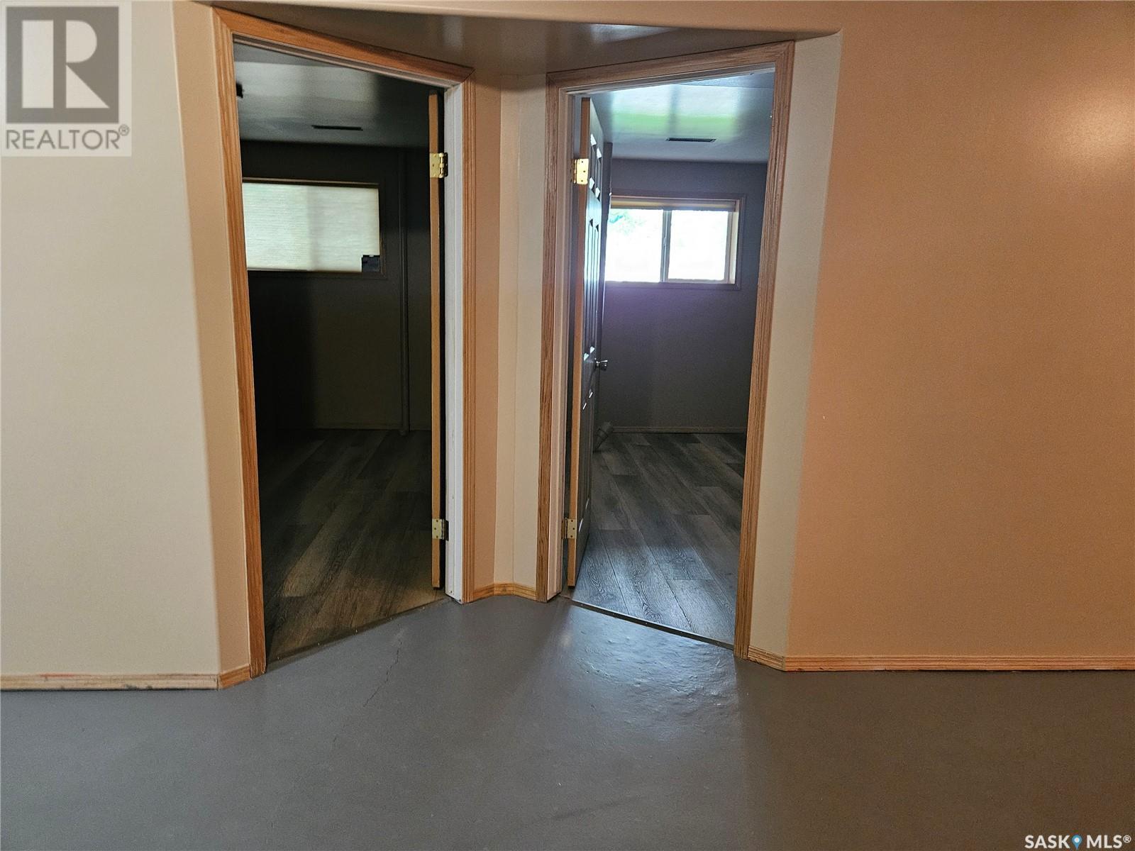 Single Family House Bungalow for Sale in  st AVENUE NW Swift Current 