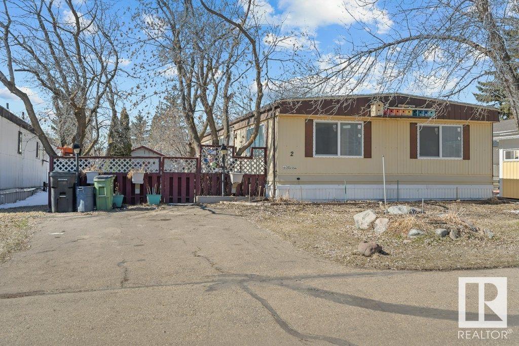 2 Meadow CR NW, Edmonton