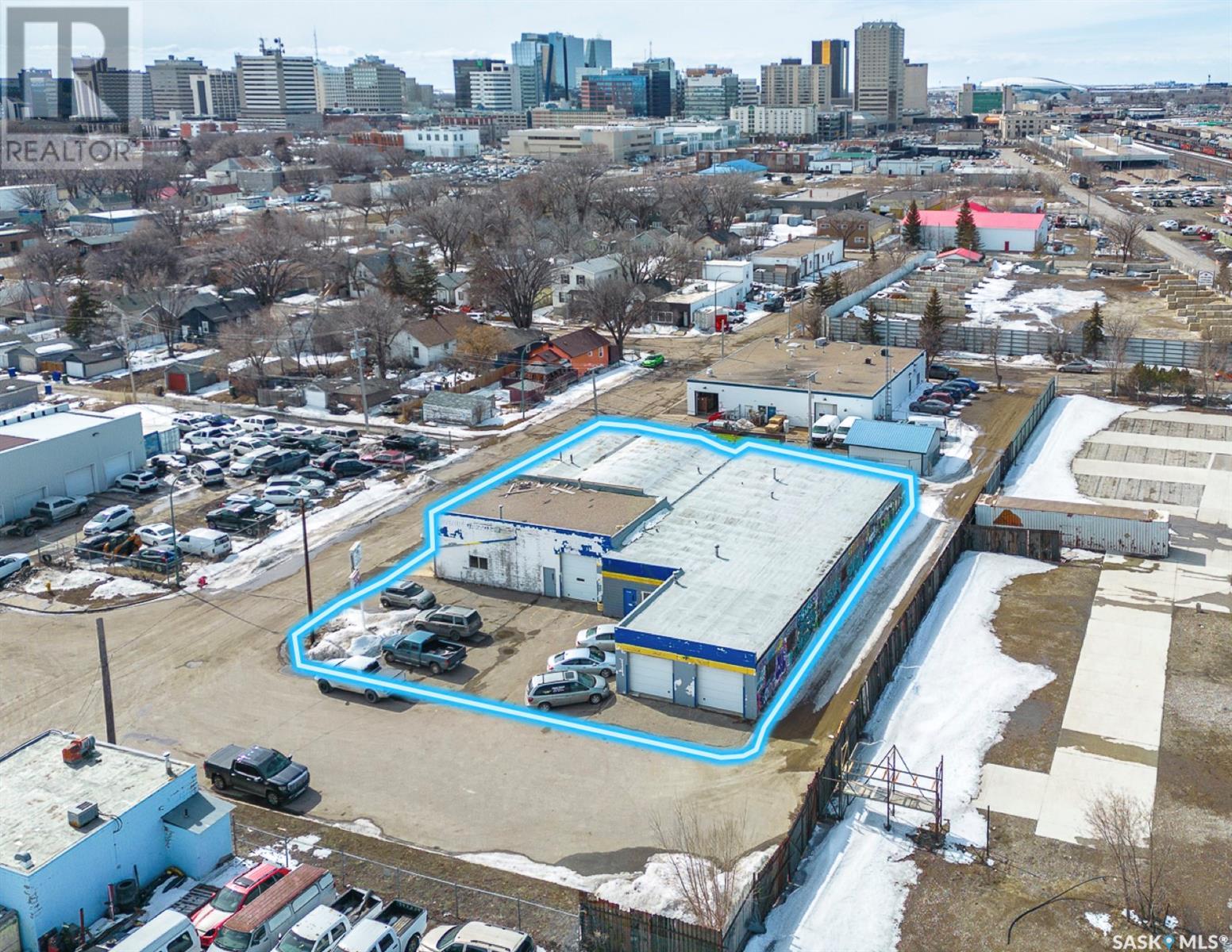 Photo 3 of 1524 Montreal Street, Regina SK