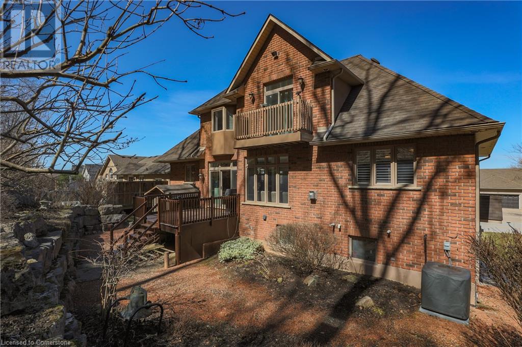 Photo 7 of 130 Dorchester Drive, Grimsby ON