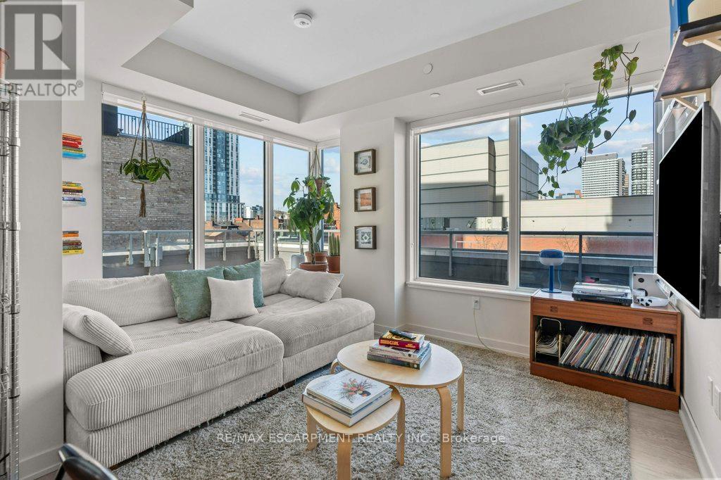 Photo 40 of 415 212 King William Street E, Hamilton ON
