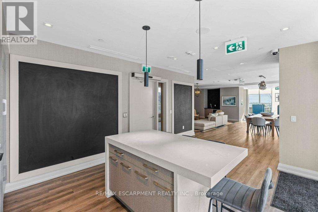 Photo 5 of 415 212 King William Street E, Hamilton ON