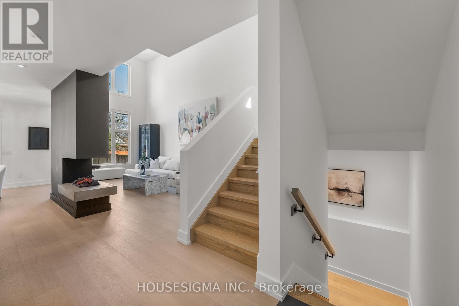 Photo 10 of 4636 Lee Avenue, Niagara Falls ON