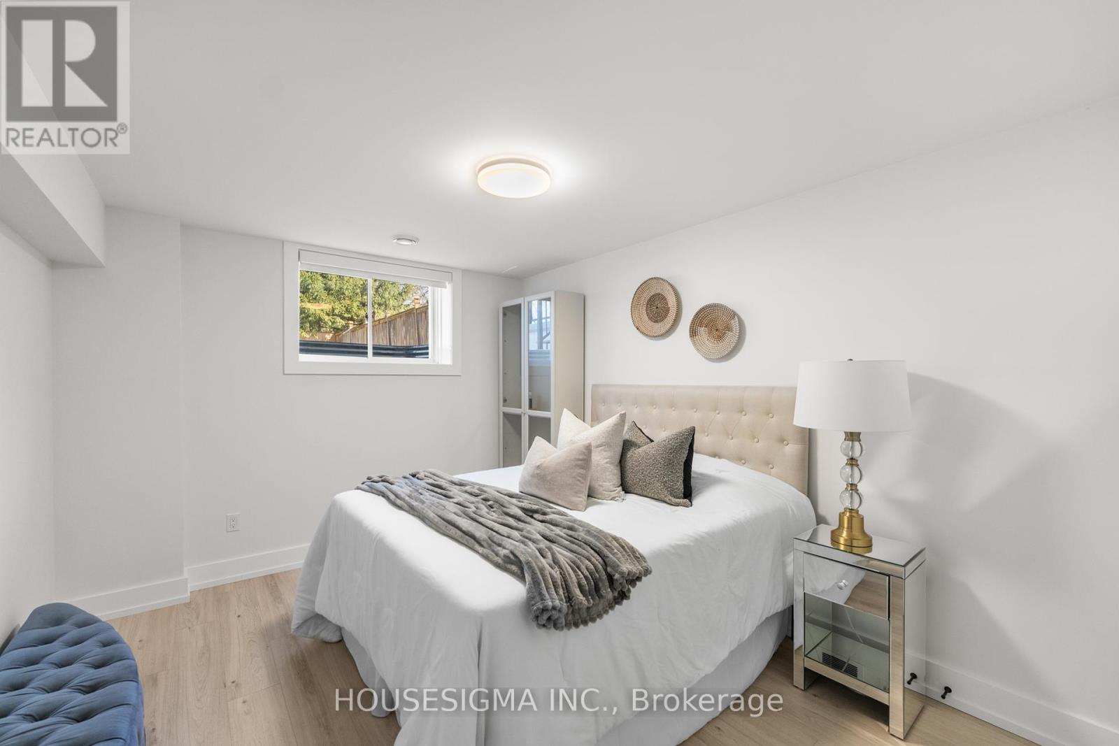 Photo 17 of 4636 Lee Avenue, Niagara Falls ON