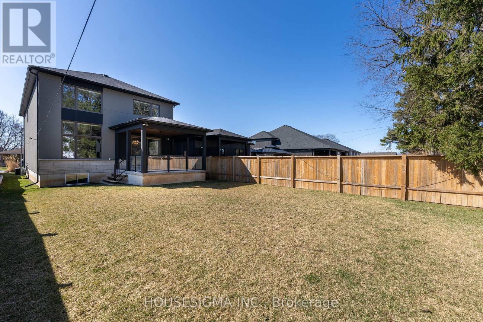 Photo 23 of 4636 Lee Avenue, Niagara Falls ON